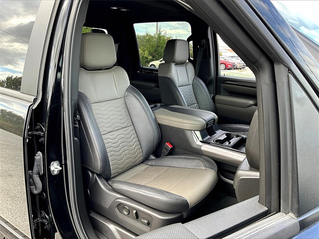2024 Chevrolet Silverado 2500HD ZR2 - Photo 11