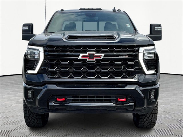 2024 Chevrolet Silverado 2500HD ZR2 - Photo 2