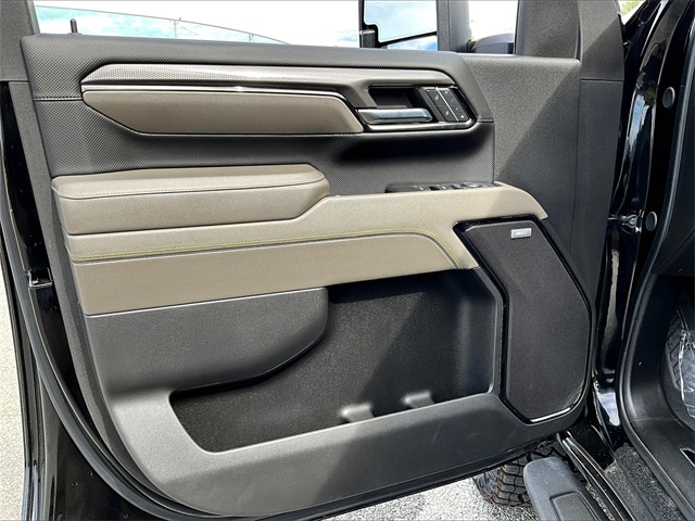 2024 Chevrolet Silverado 2500HD ZR2 - Photo 9