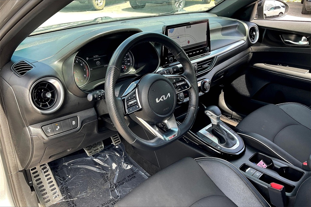 2022 Kia Forte GT-Line - Photo 8