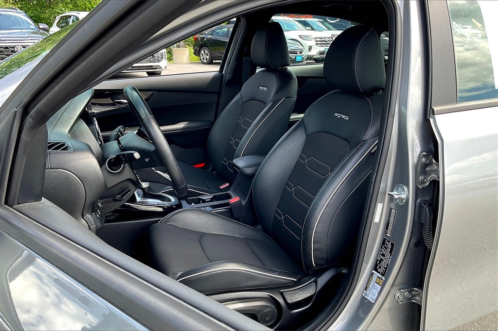 2022 Kia Forte GT-Line - Photo 9
