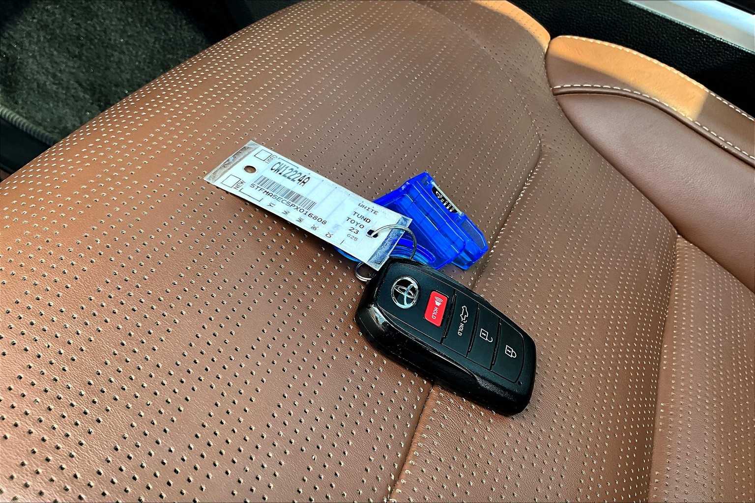 2023 Toyota Tundra 1794 Edition - Photo 31