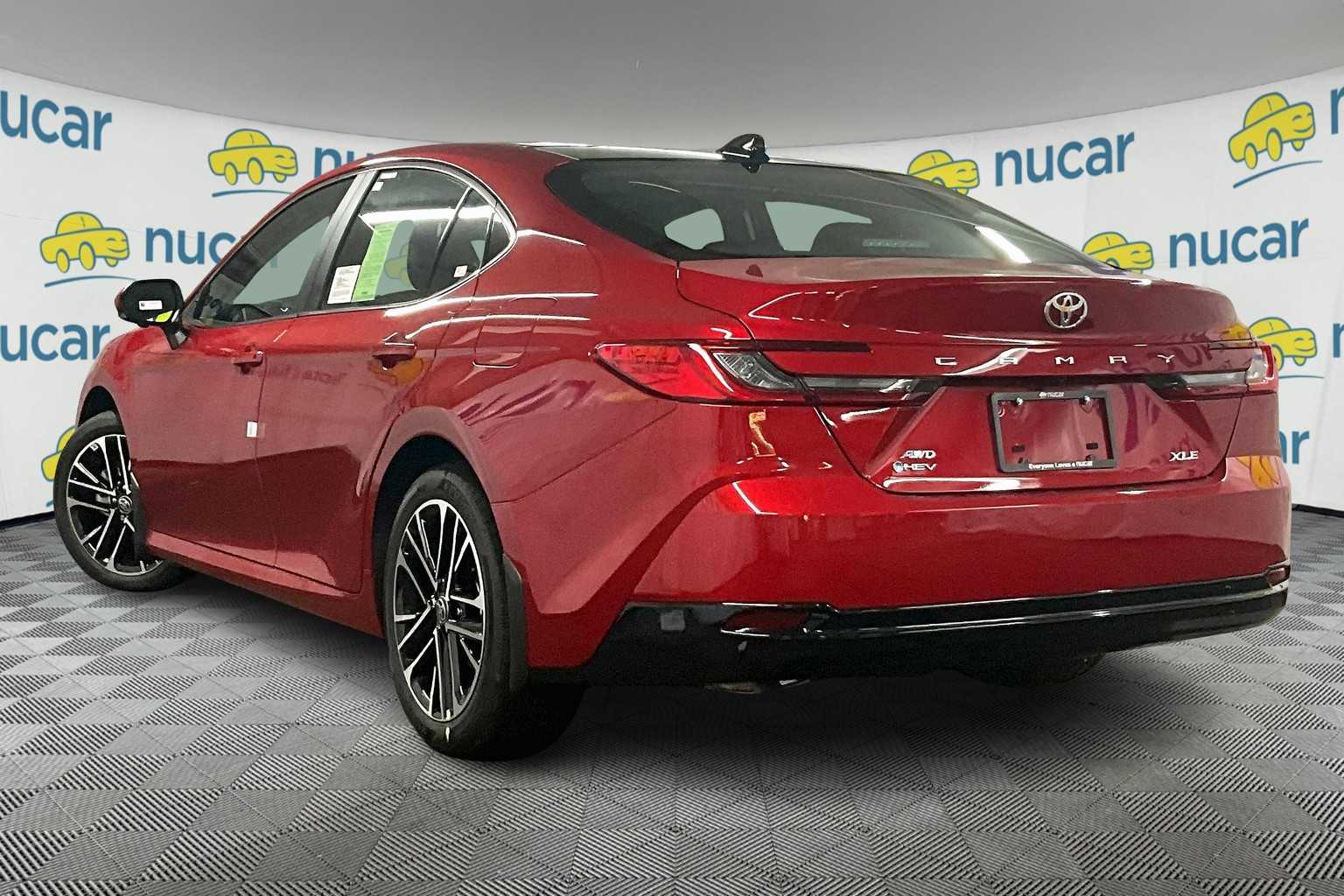 2025 Toyota Camry XLE - Photo 5