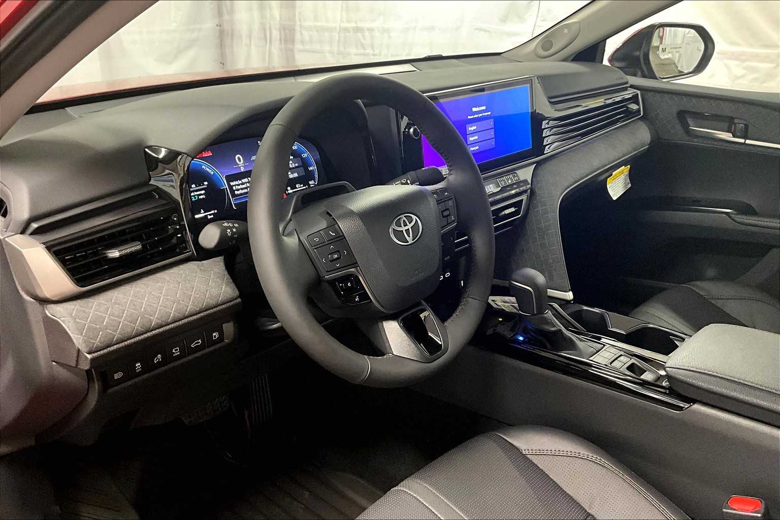 2025 Toyota Camry XLE - Photo 9