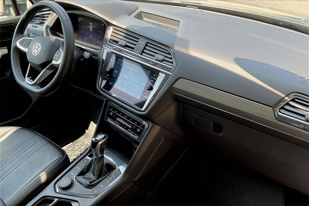 2022 Volkswagen Tiguan 2.0T SE - Photo 13