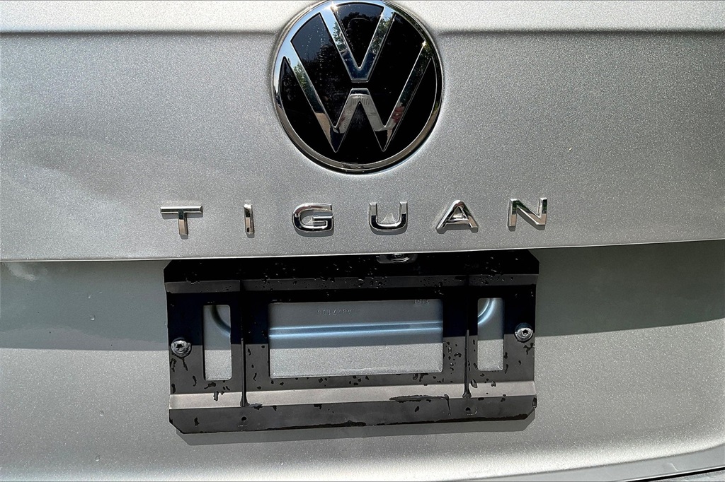 2022 Volkswagen Tiguan 2.0T SE - Photo 26