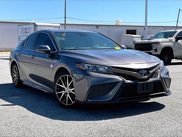 2021 Toyota Camry Hybrid SE