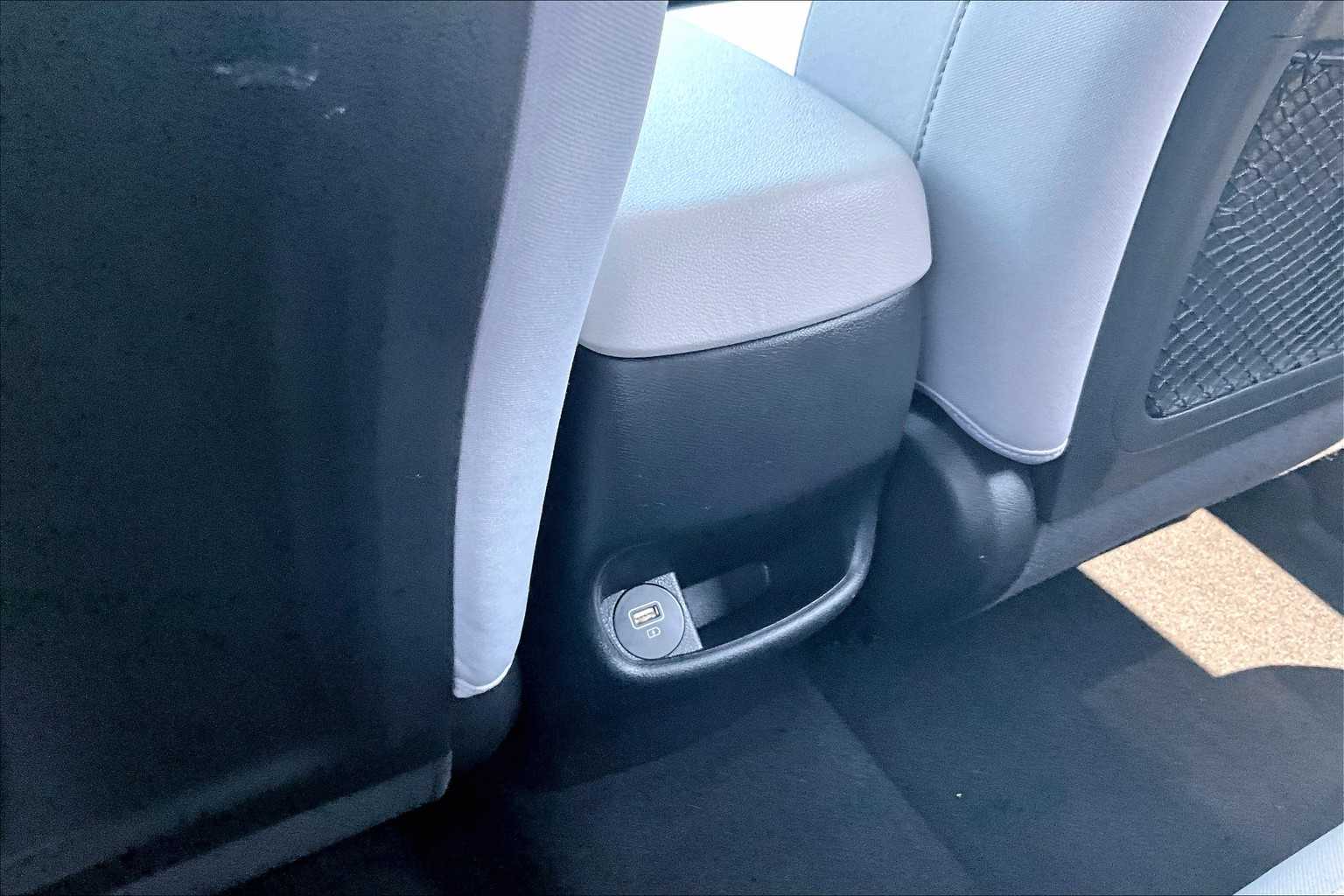 2023 Hyundai Kona Electric SE - Photo 25