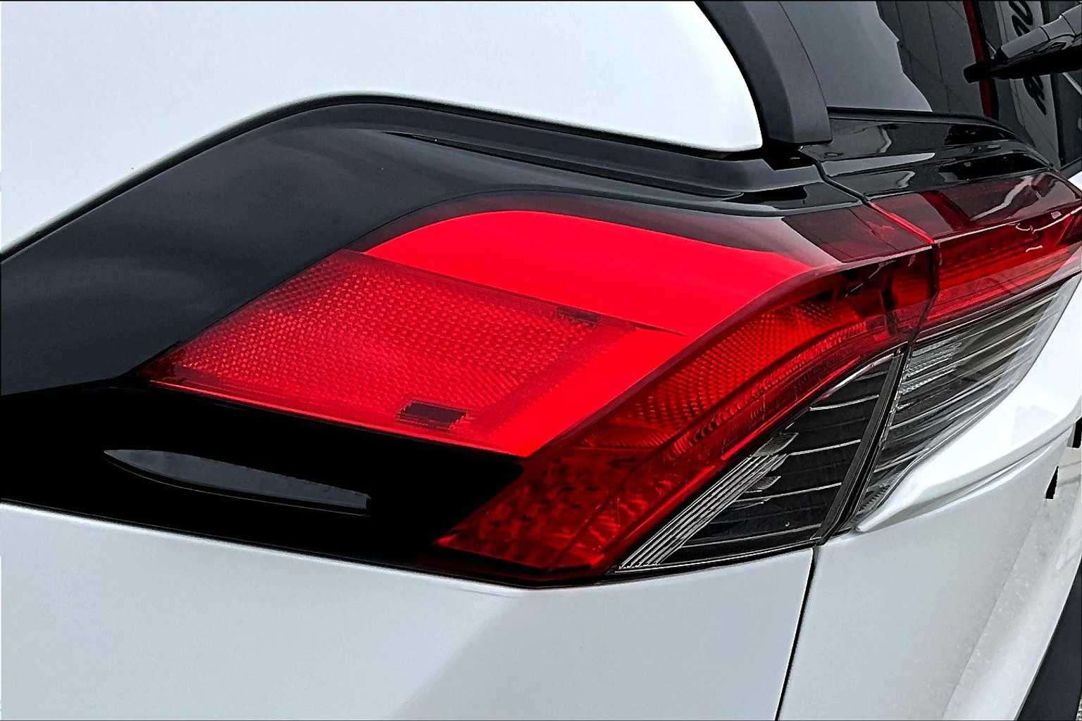 2024 Toyota RAV4 XLE - Photo 33