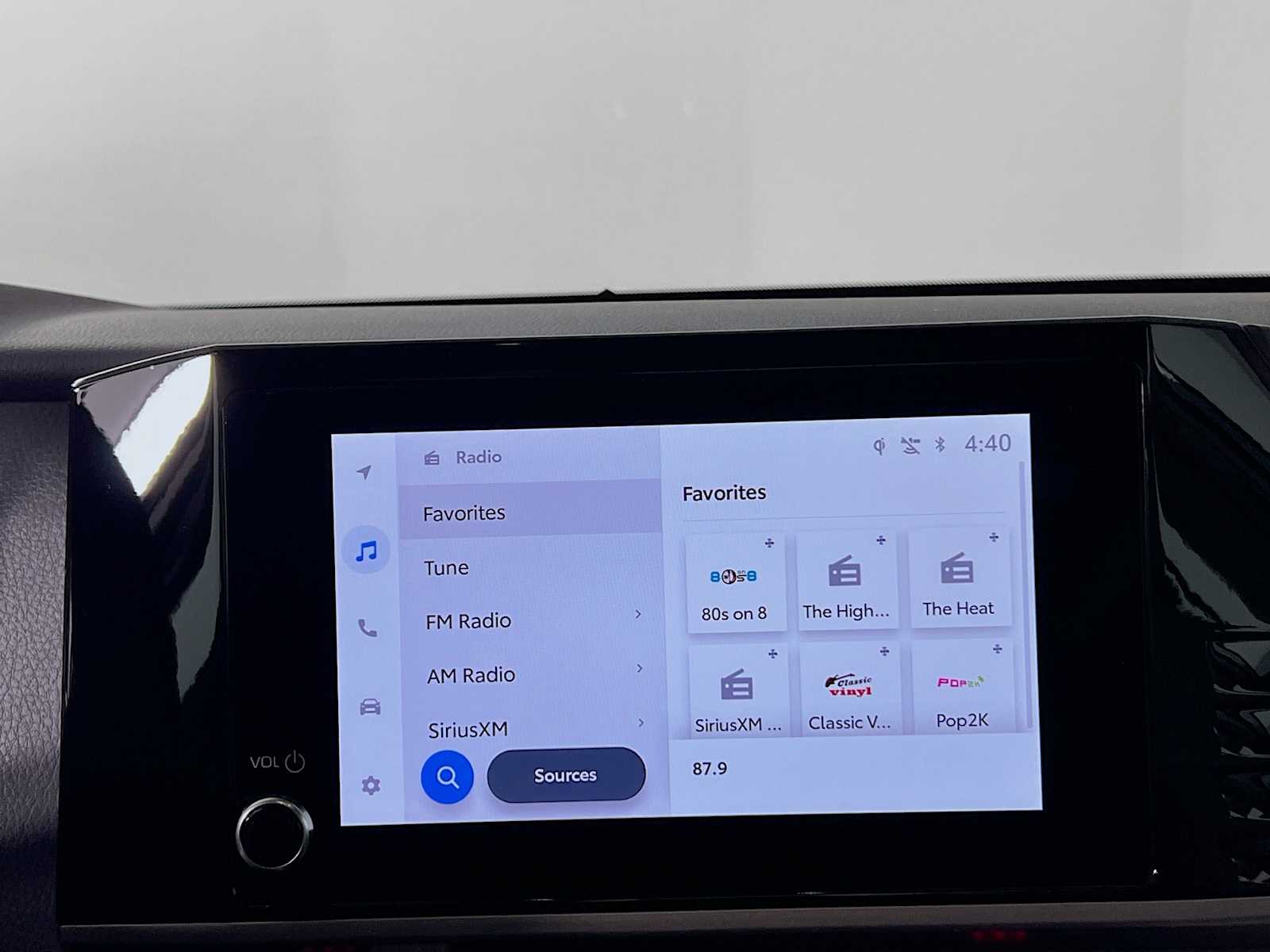 2026 Toyota Camry LE - Photo 8