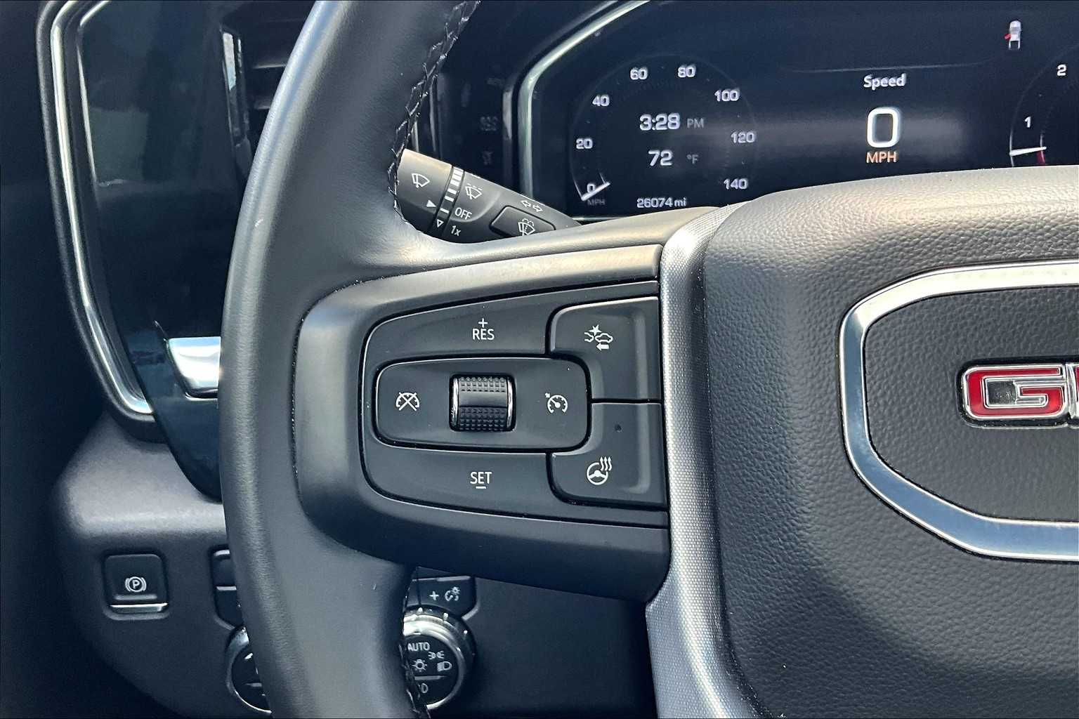 2024 GMC Sierra 1500 SLT - Photo 23