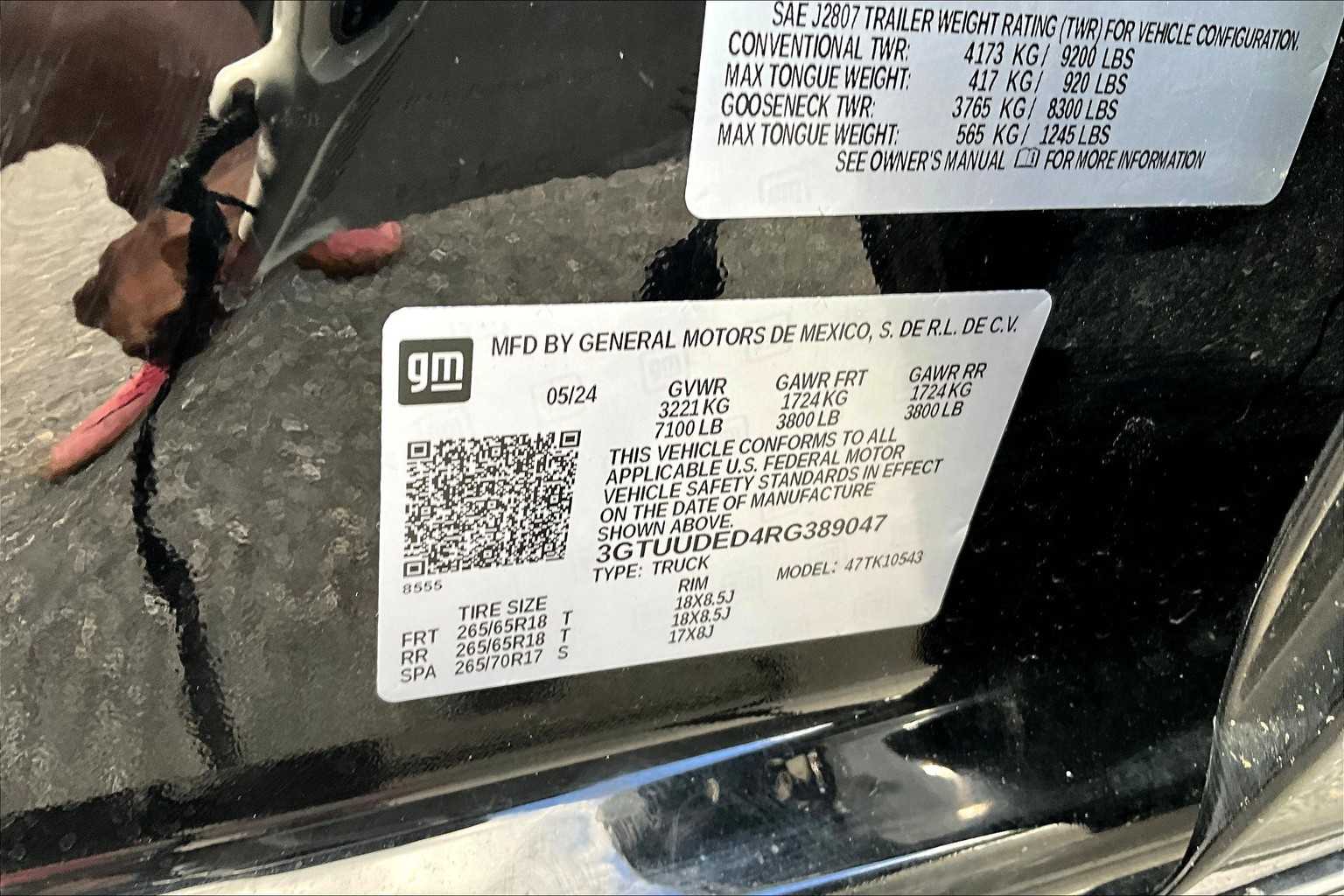 2024 GMC Sierra 1500 SLT - Photo 37