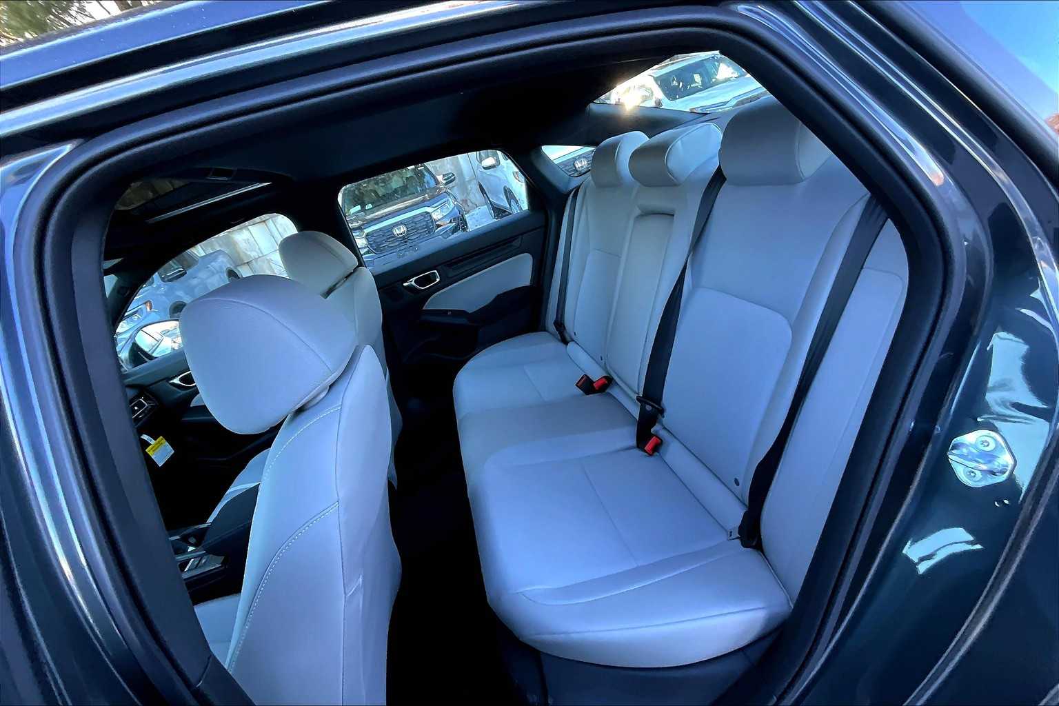 2025 Honda Civic Hybrid Sport - Photo 15