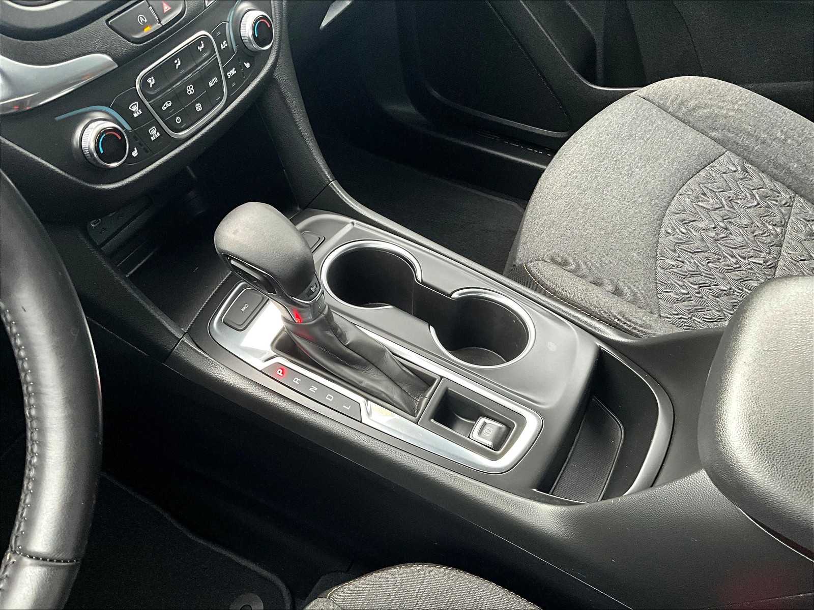2022 Chevrolet Equinox LT - Photo 19