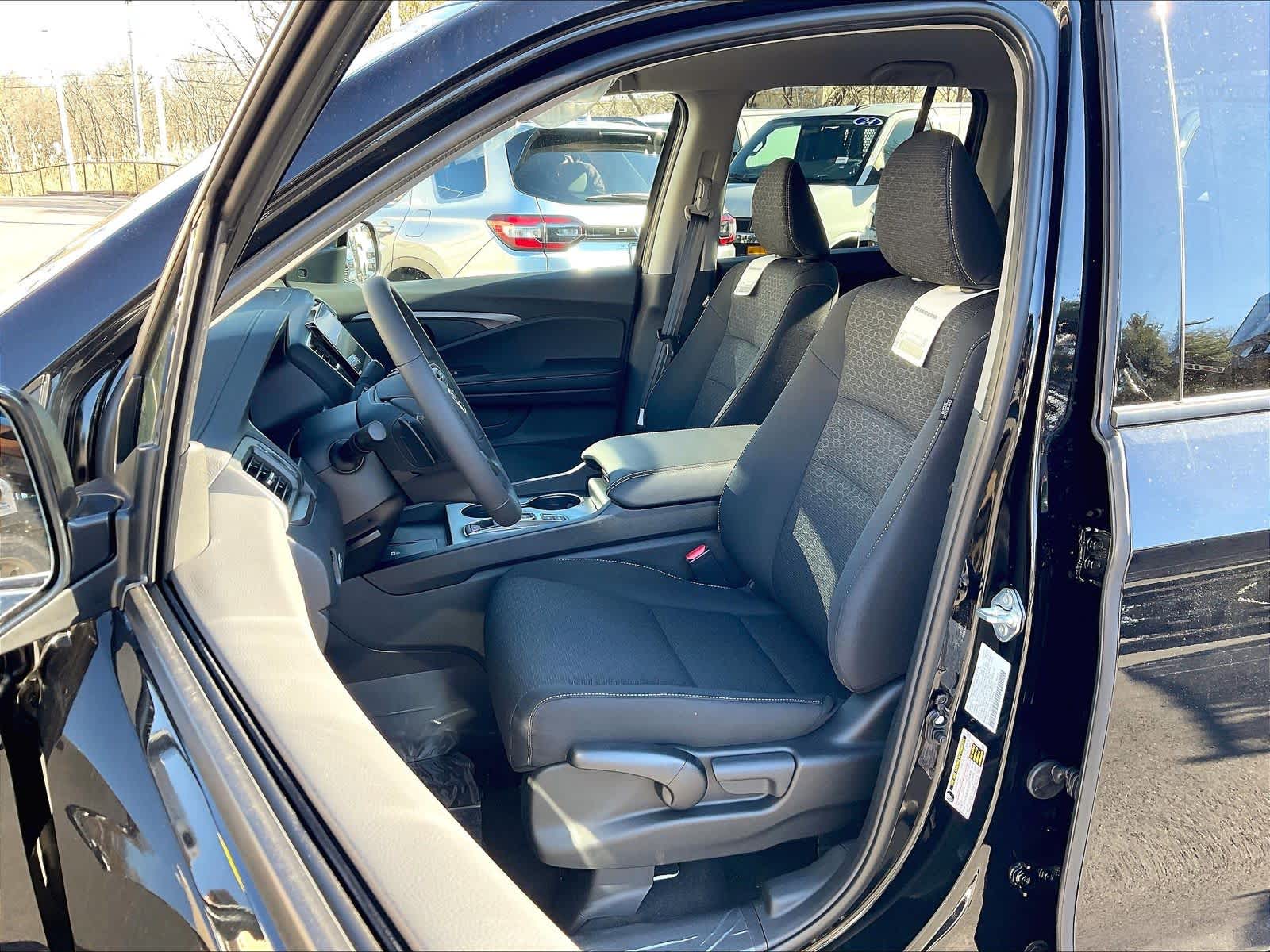 2026 Honda Ridgeline Sport - Photo 11