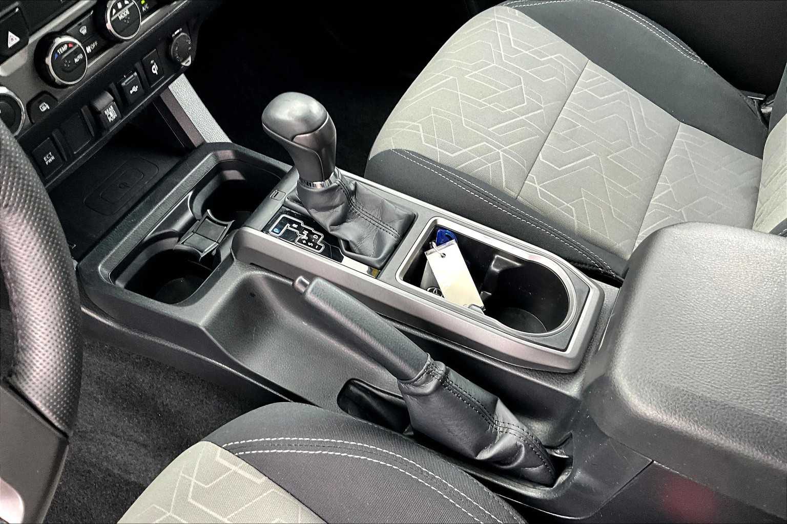 2022 Toyota Tacoma TRD Sport - Photo 20