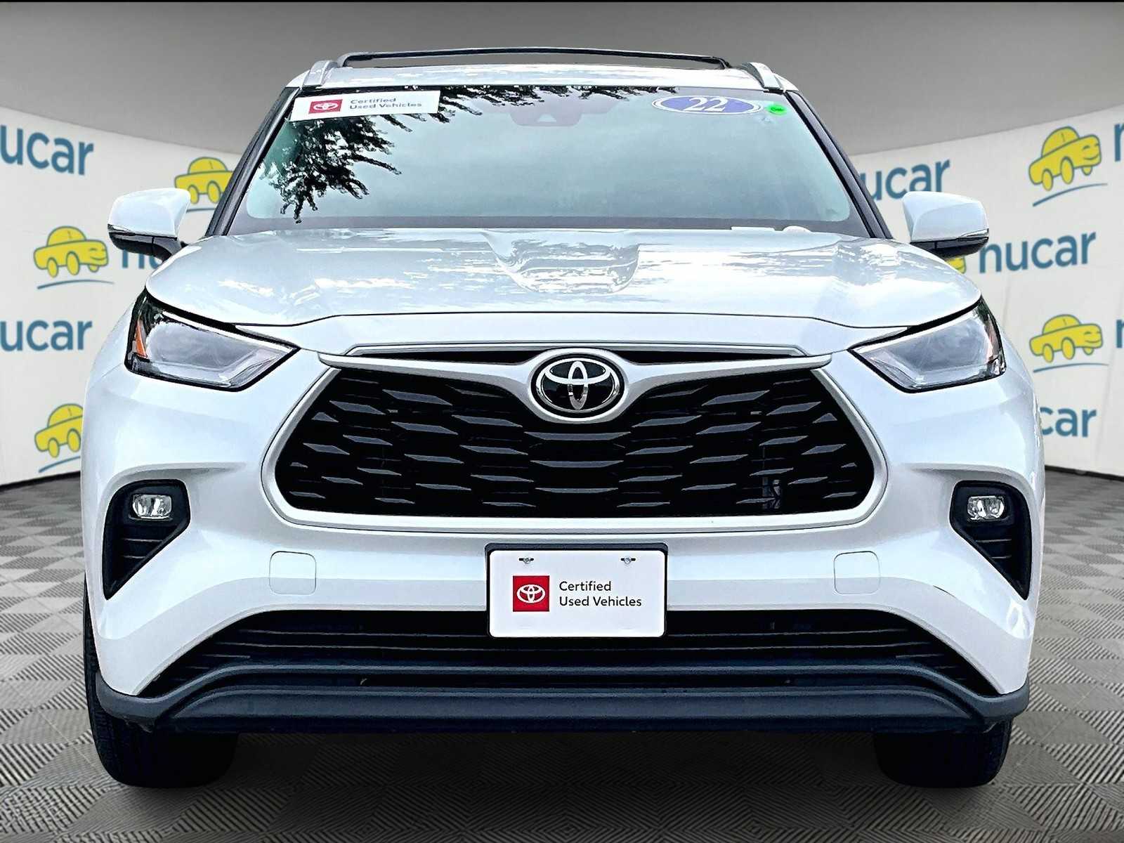 2022 Toyota Highlander XLE - Photo 2