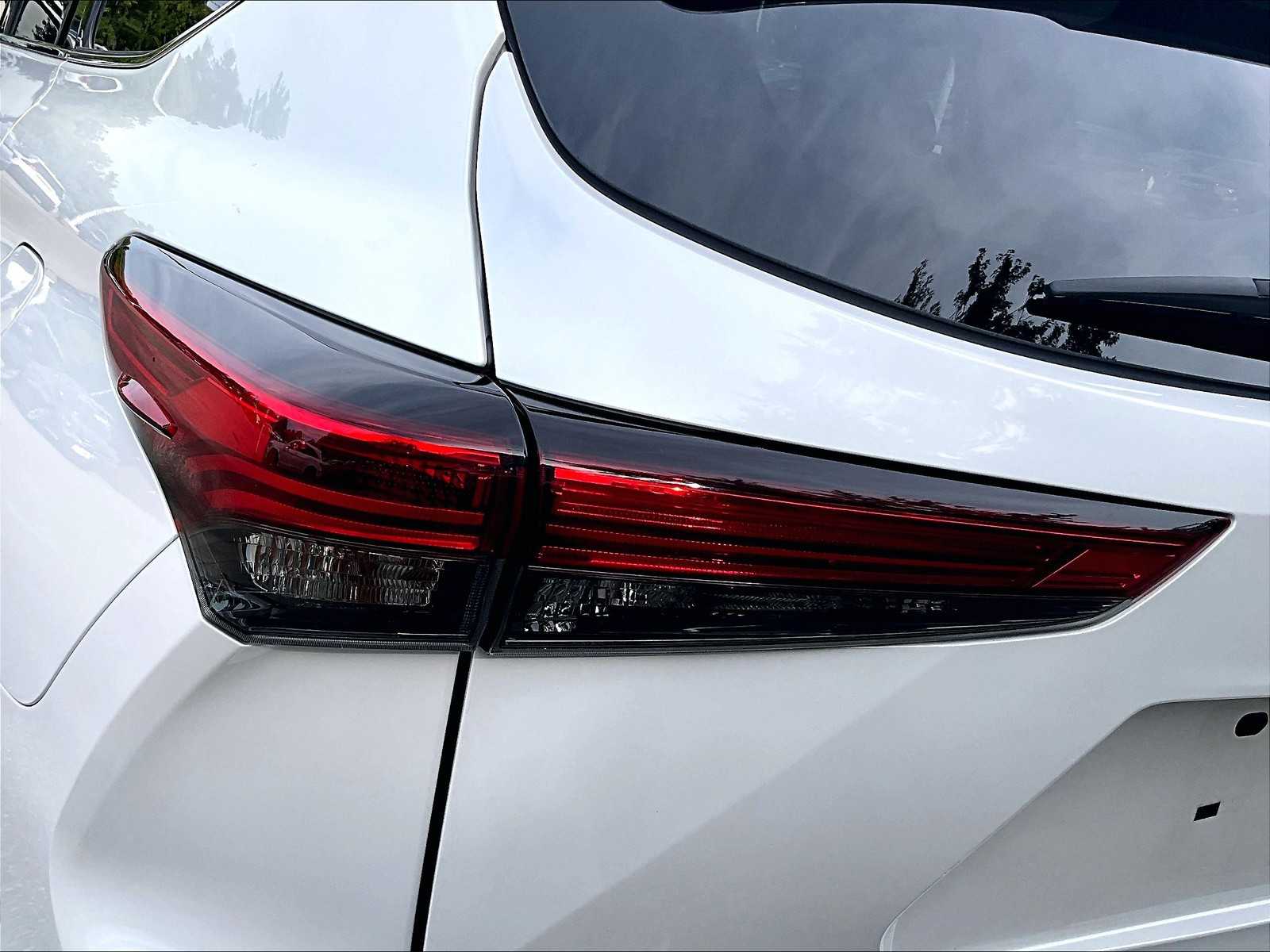 2022 Toyota Highlander XLE - Photo 35