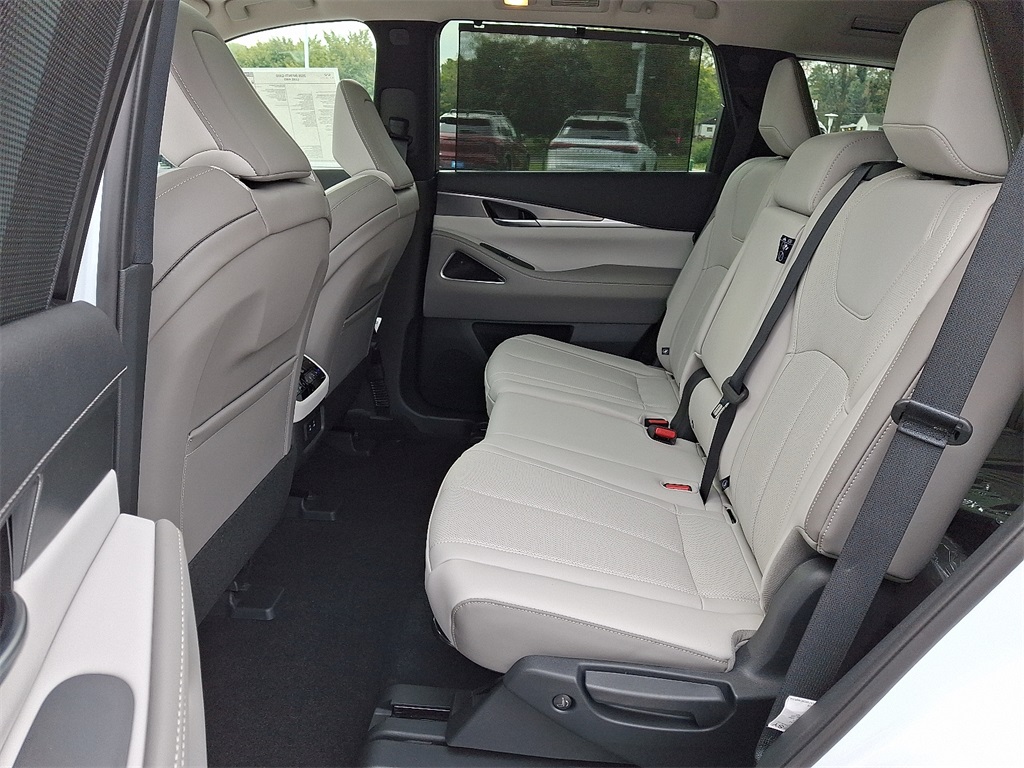 2026 INFINITI QX60 LUXE - Photo 6