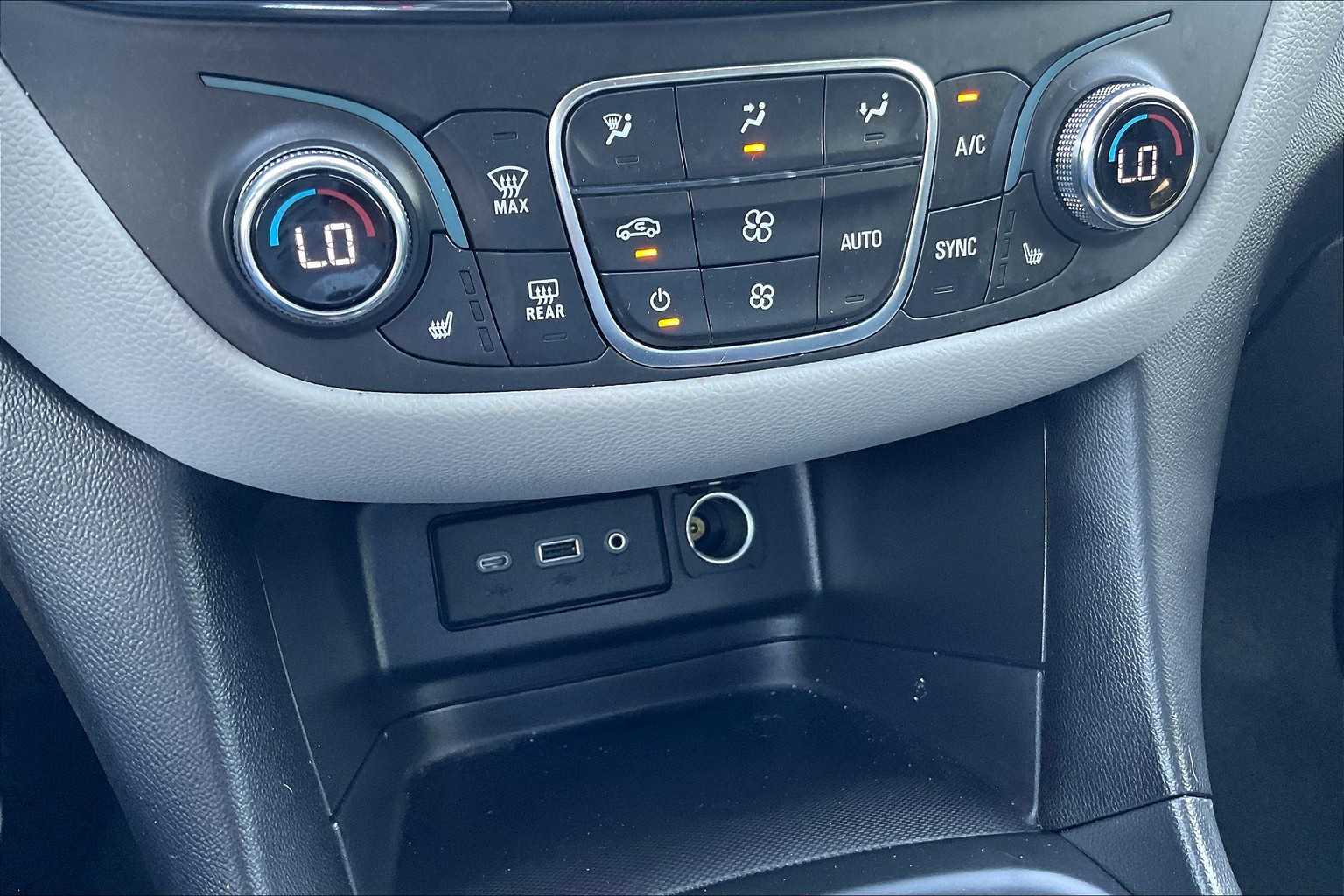 2023 Chevrolet Equinox LT - Photo 25