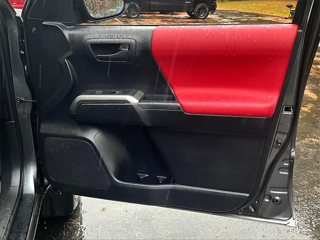 2021 Toyota Tacoma SR5 - Photo 12