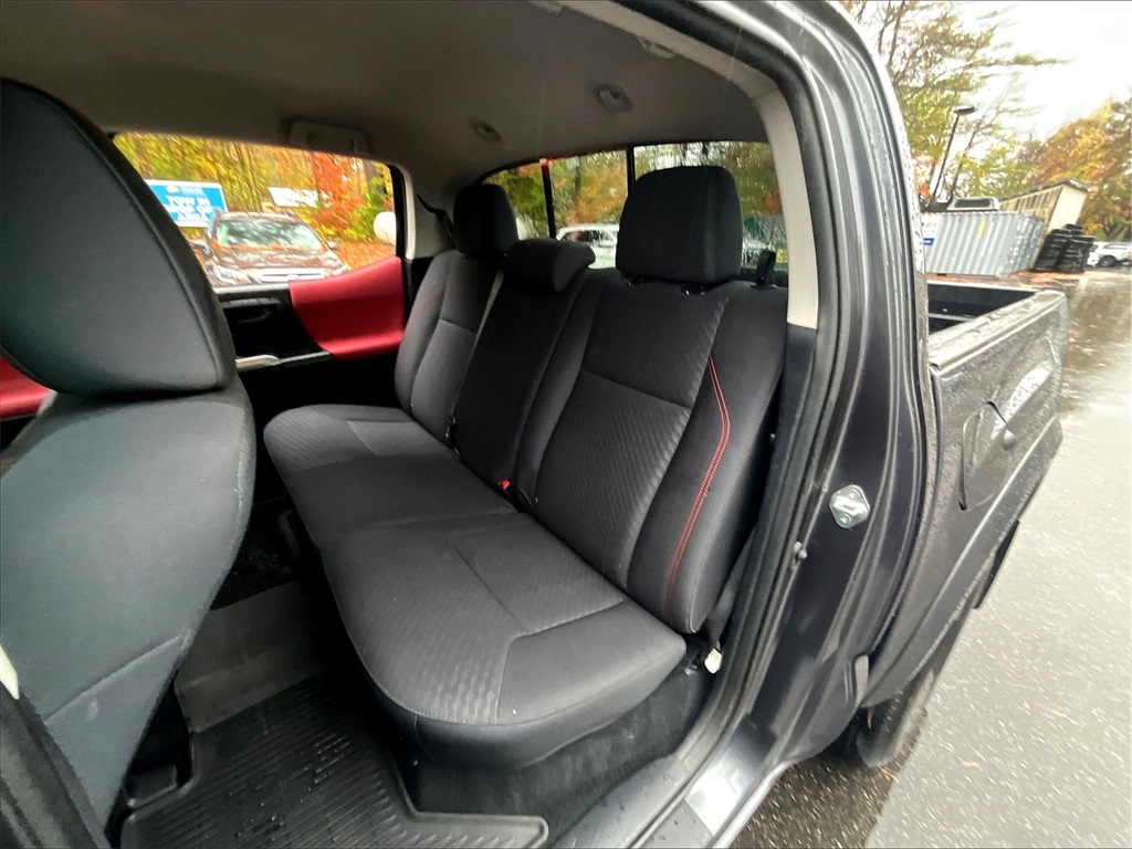 2021 Toyota Tacoma SR5 - Photo 15