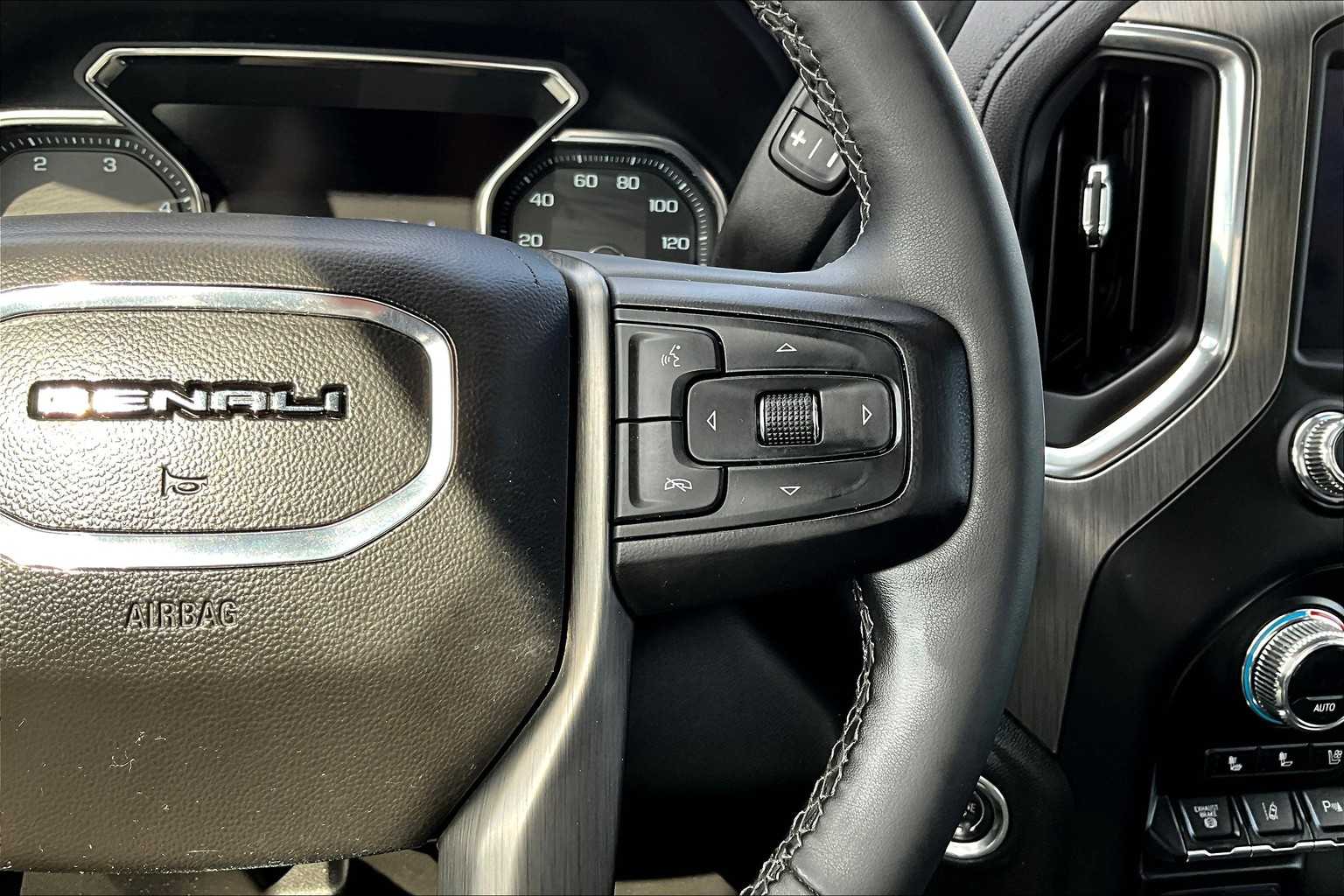 2023 GMC Sierra 2500HD Denali - Photo 24