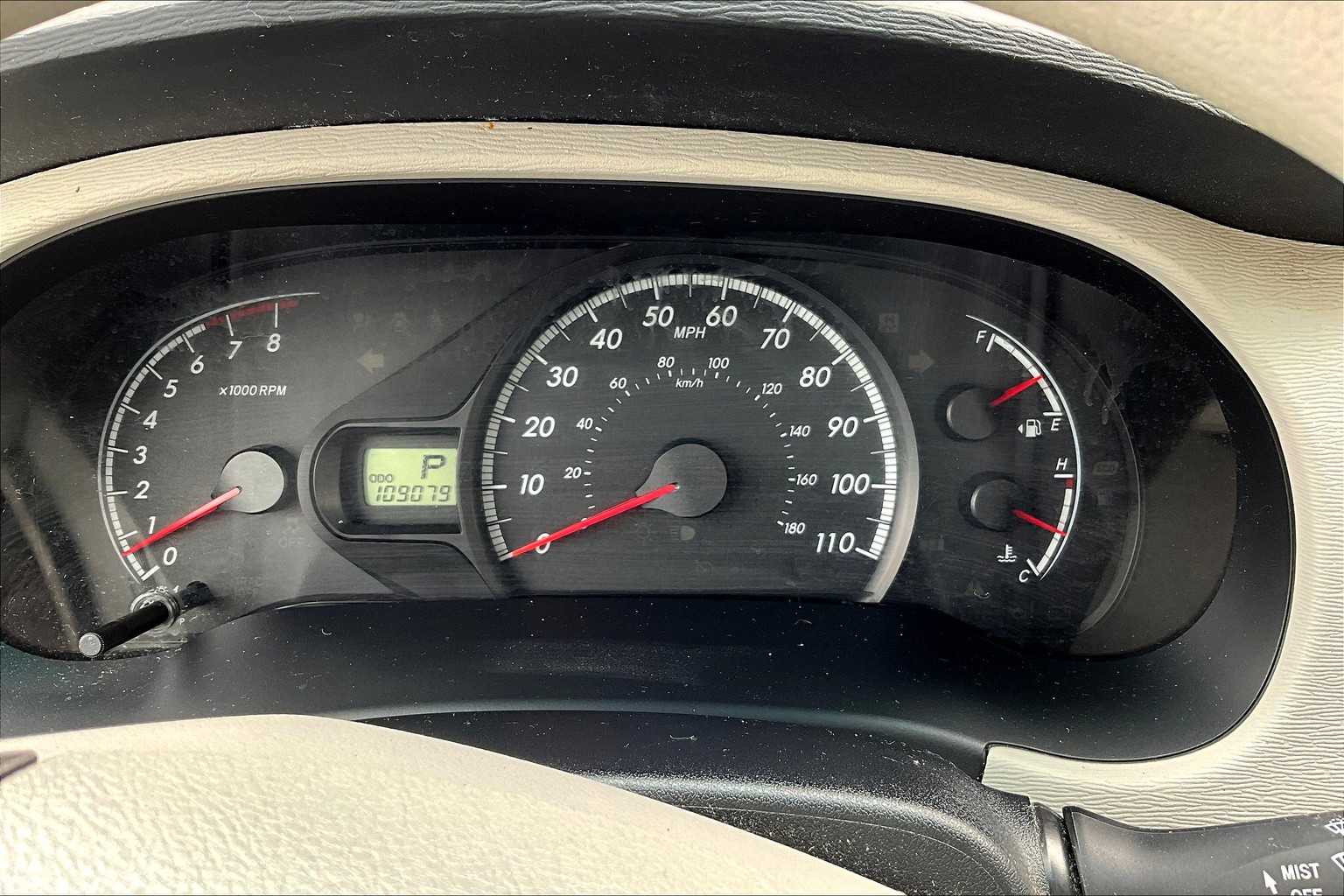 2013 Toyota Sienna LE - Photo 26