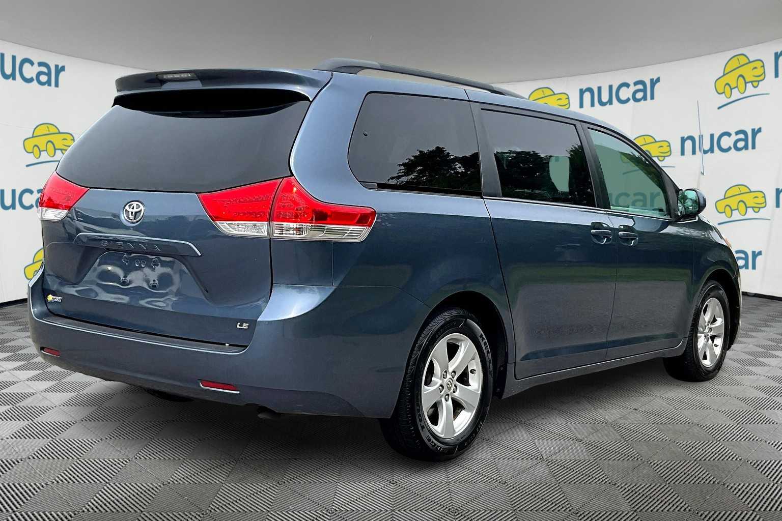 2013 Toyota Sienna LE - Photo 6