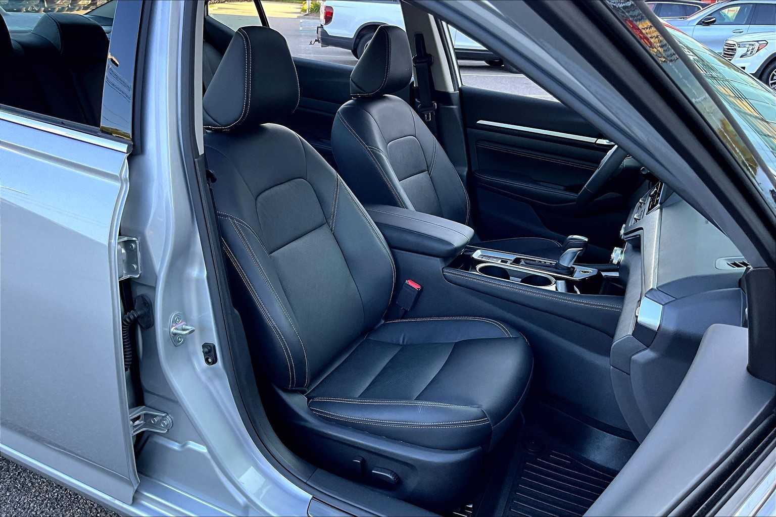 2023 Nissan Altima 2.5 SL - Photo 11