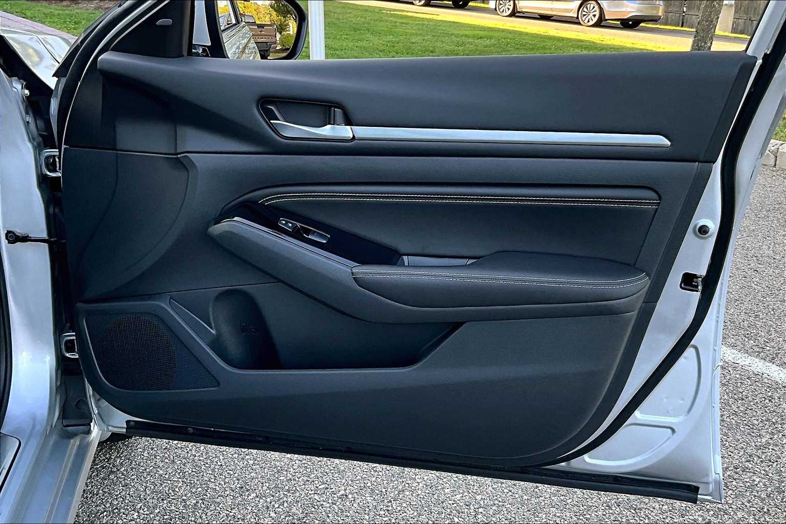 2023 Nissan Altima 2.5 SL - Photo 12