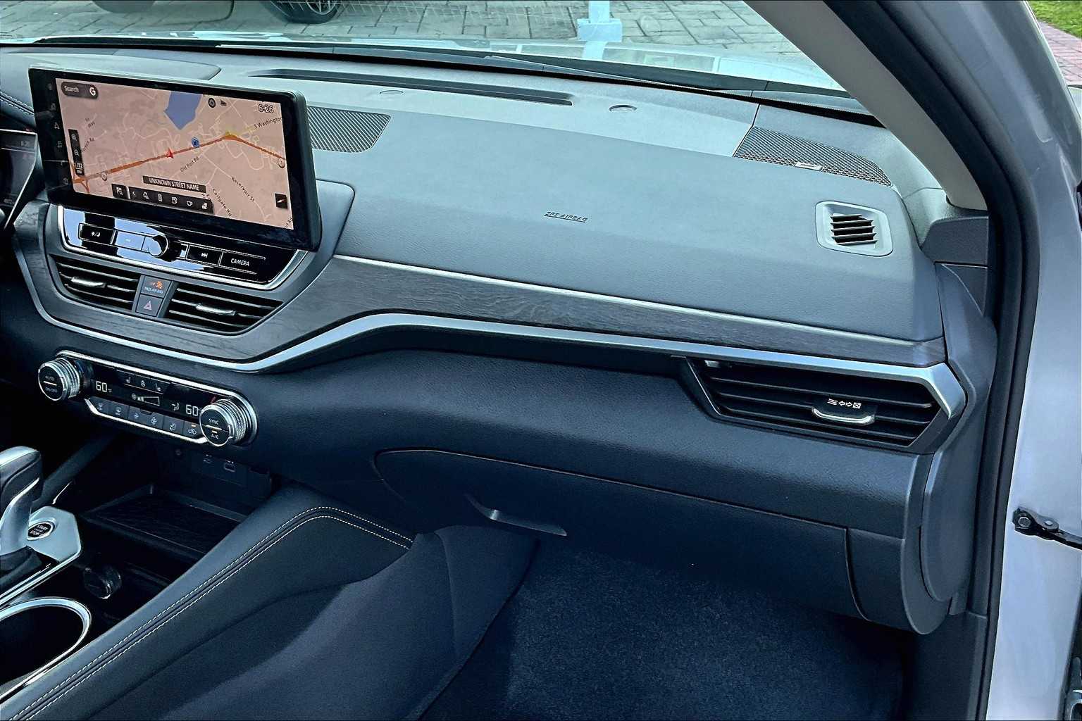 2023 Nissan Altima 2.5 SL - Photo 13