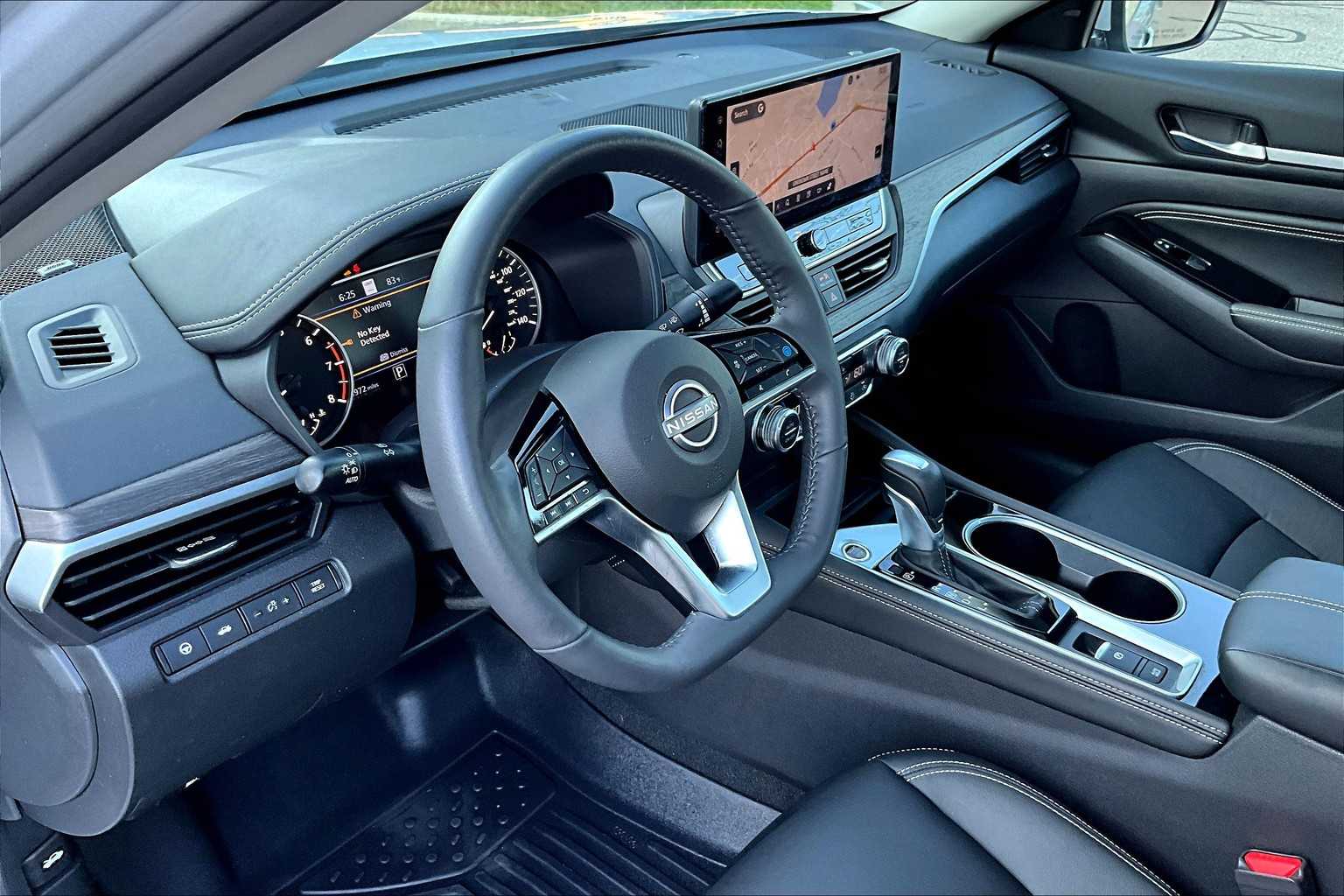 2023 Nissan Altima 2.5 SL - Photo 8