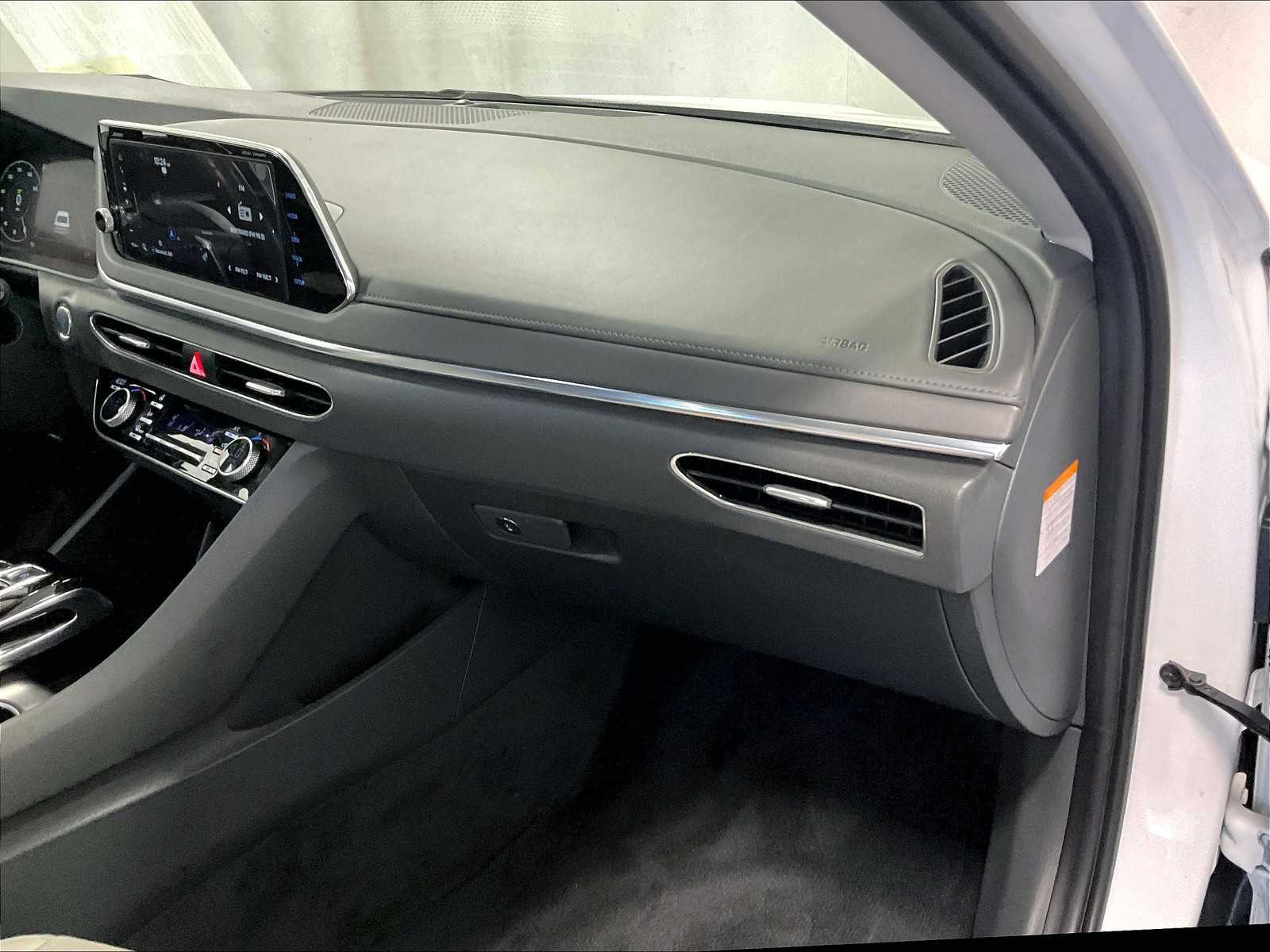 2021 Hyundai Sonata Hybrid Limited - Photo 13