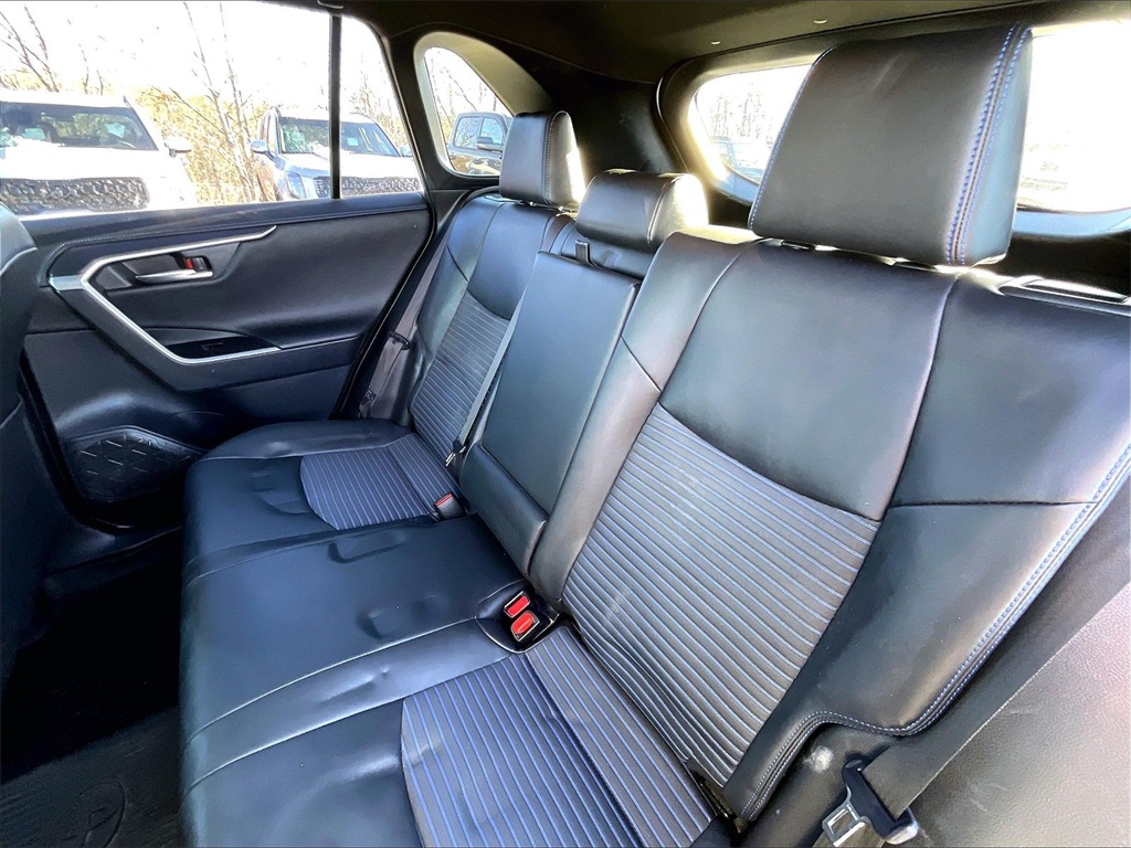 2019 Toyota RAV4 Hybrid XSE - Photo 14