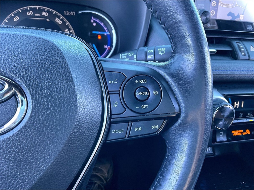 2019 Toyota RAV4 Hybrid XSE - Photo 23