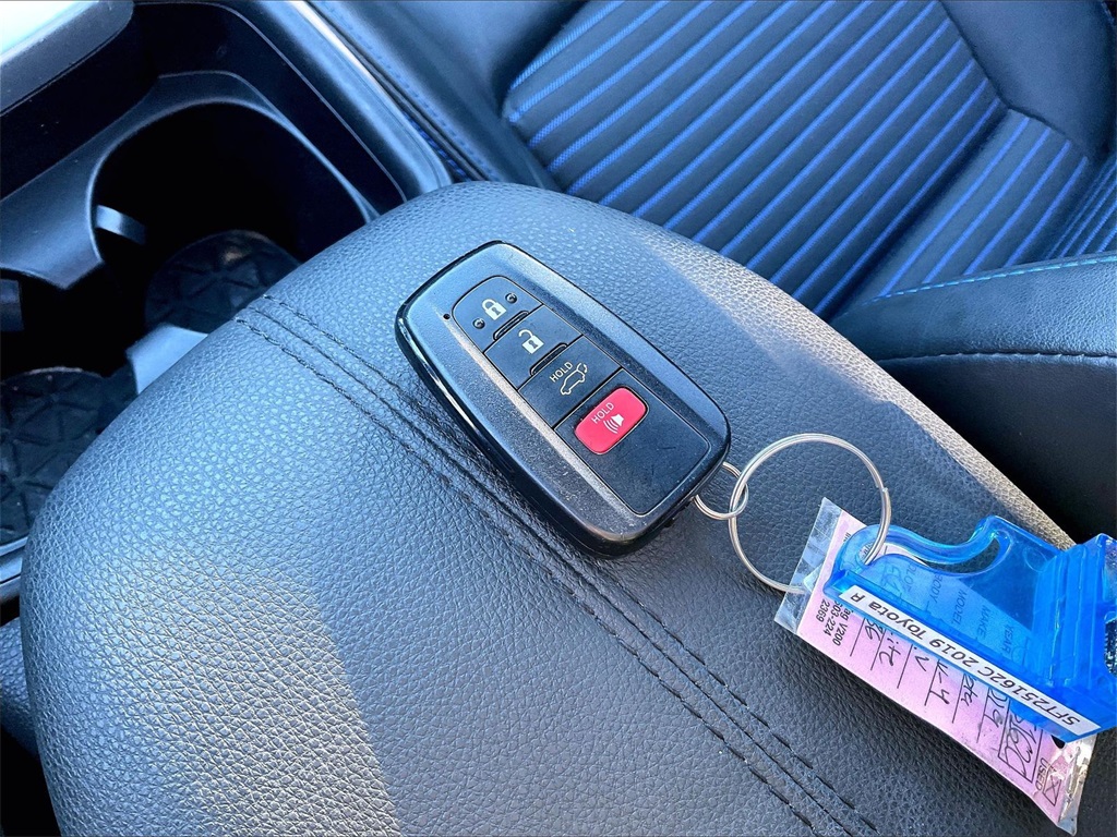 2019 Toyota RAV4 Hybrid XSE - Photo 29