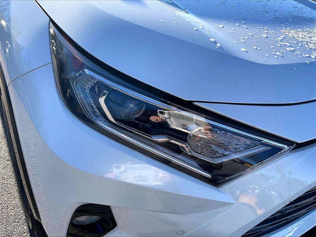 2019 Toyota RAV4 Hybrid XSE - Photo 31
