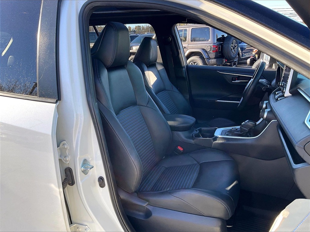 2019 Toyota RAV4 Hybrid XSE - Photo 10
