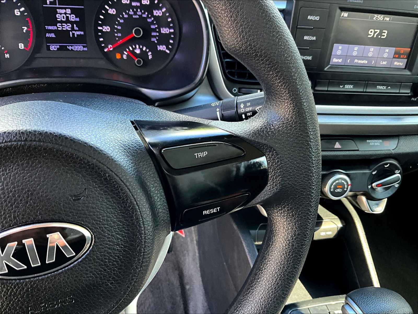 2019 Kia Rio LX - Photo 23