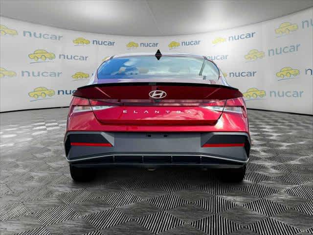 2025 Hyundai Elantra SEL Sport - Photo 17