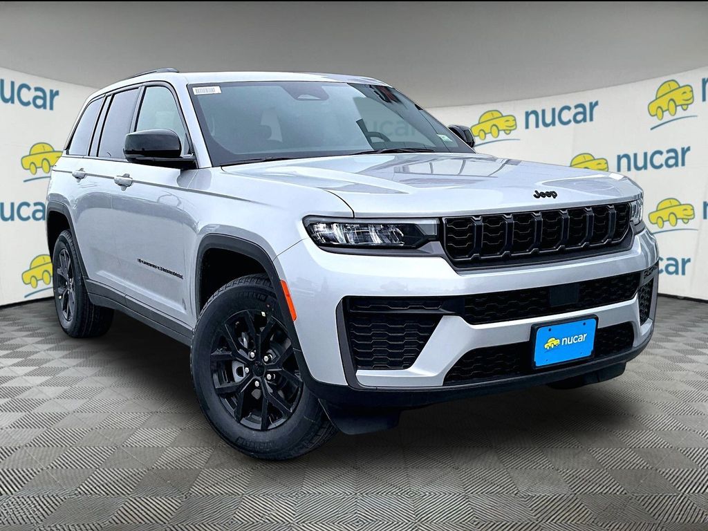 2026 Jeep Grand Cherokee Laredo