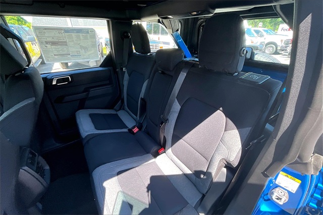 2025 Ford Bronco Base - Photo 11