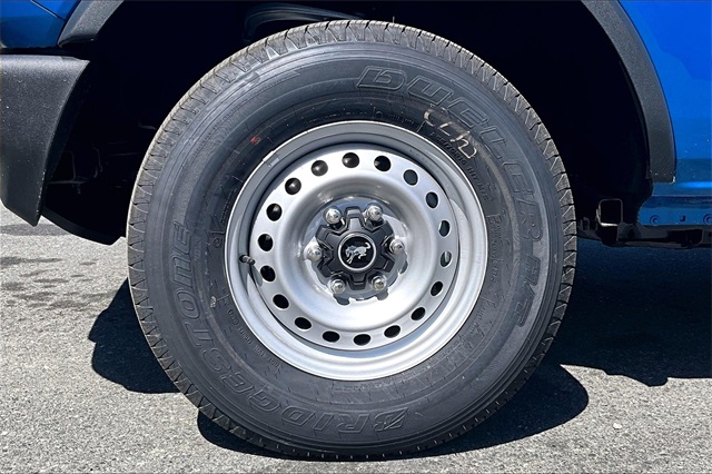 2025 Ford Bronco Base - Photo 13