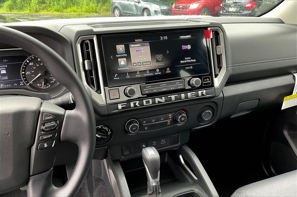 2025 Nissan Frontier SV - Photo 18