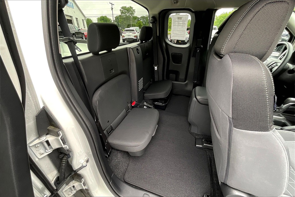 2025 Nissan Frontier SV - Photo 19