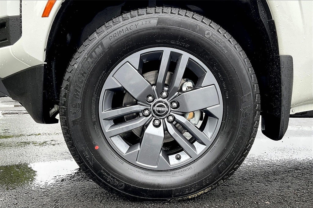 2025 Nissan Frontier SV - Photo 22