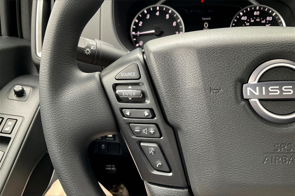 2025 Nissan Frontier SV - Photo 23