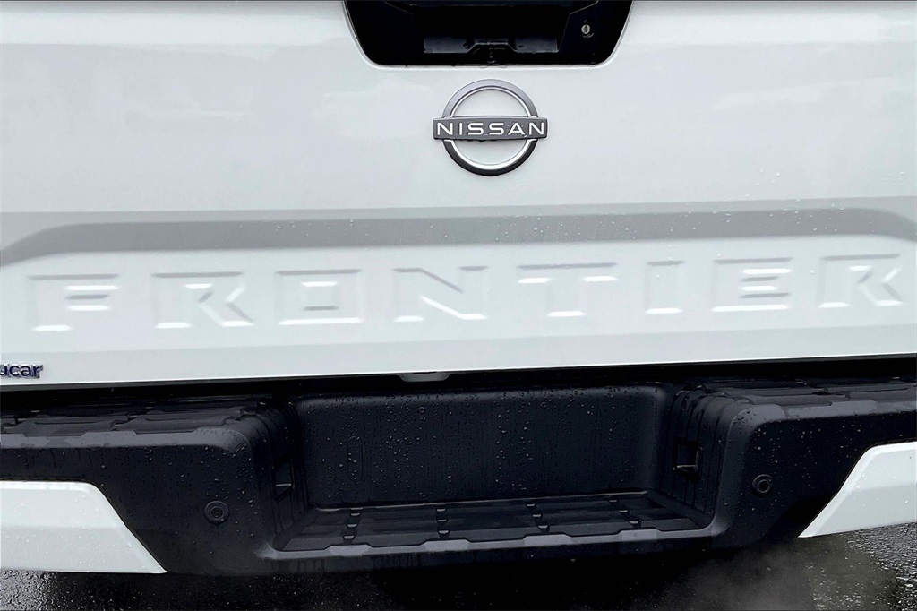 2025 Nissan Frontier SV - Photo 27