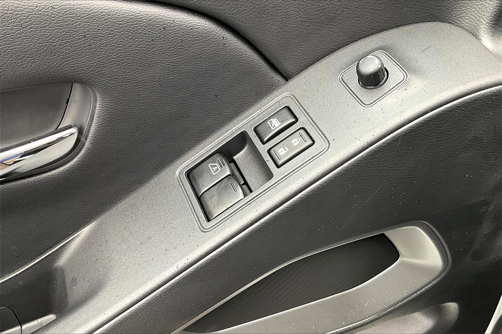 2025 Nissan Frontier SV - Photo 28